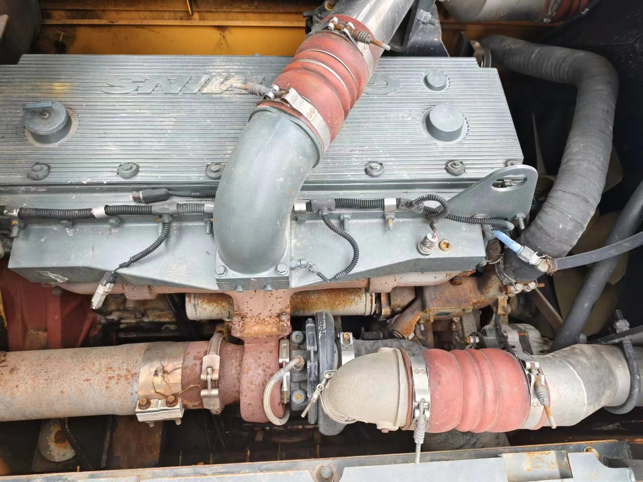 HYUNDAI R485LC9VS R485 - 크롤러 굴삭기 : 사진 3 HYUNDAI R485LC9VS R485 - 크롤러 굴삭기 : 사진 3