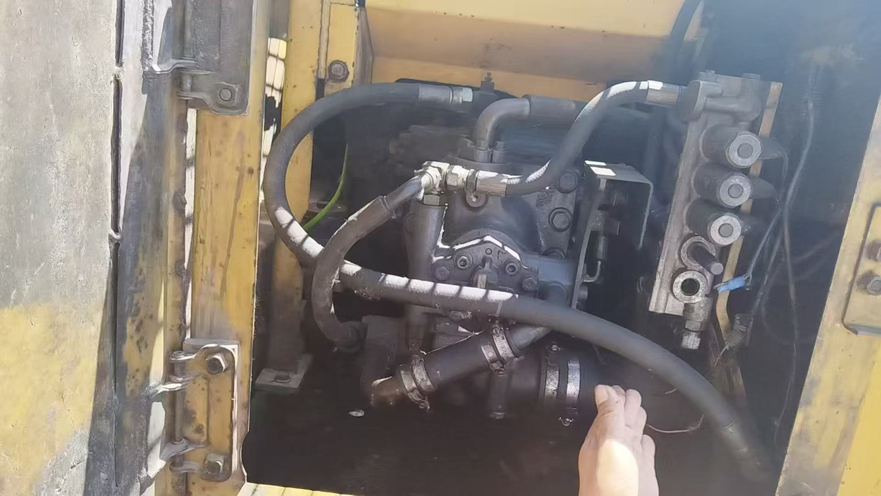 KOMATSU PC120-6 - 크롤러 굴삭기 : 사진 3 KOMATSU PC120-6 - 크롤러 굴삭기 : 사진 3