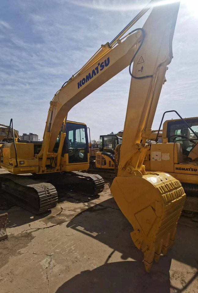 KOMATSU PC130-7 - 크롤러 굴삭기 : 사진 3 KOMATSU PC130-7 - 크롤러 굴삭기 : 사진 3