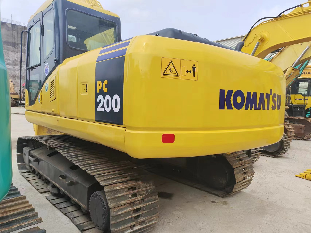 KOMATSU PC200-7 - 크롤러 굴삭기 : 사진 4 KOMATSU PC200-7 - 크롤러 굴삭기 : 사진 4