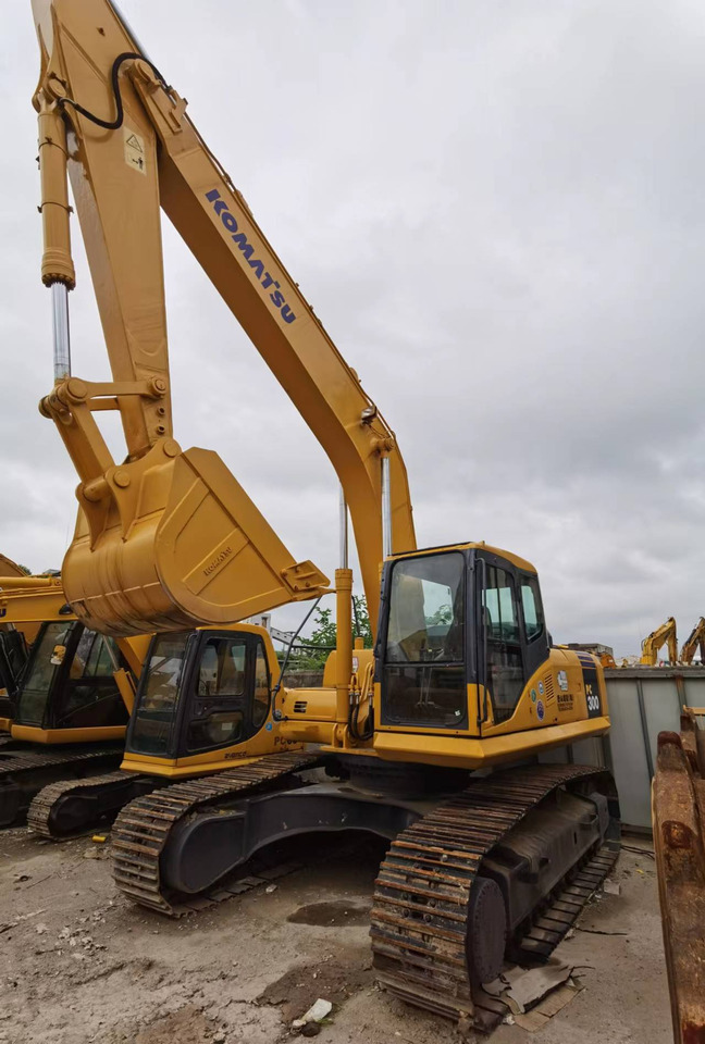 KOMATSU PC300-7 - 크롤러 굴삭기 : 사진 2 KOMATSU PC300-7 - 크롤러 굴삭기 : 사진 2