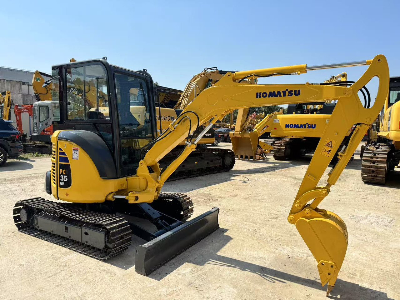 KOMATSU PC35MR - 미니 굴삭기 : 사진 1 KOMATSU PC35MR - 미니 굴삭기 : 사진 1