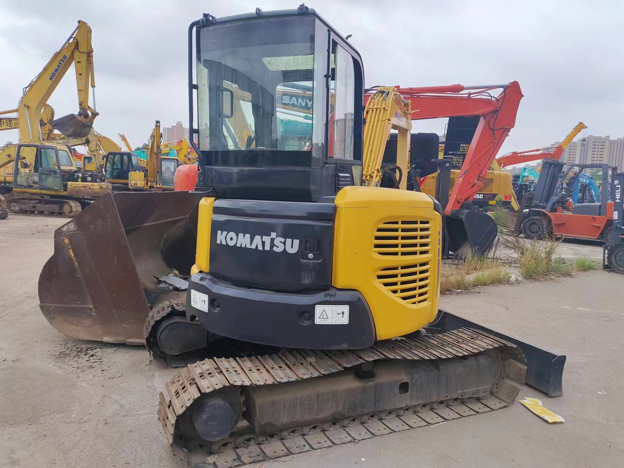 KOMATSU PC40MR - 미니 굴삭기 : 사진 2 KOMATSU PC40MR - 미니 굴삭기 : 사진 2