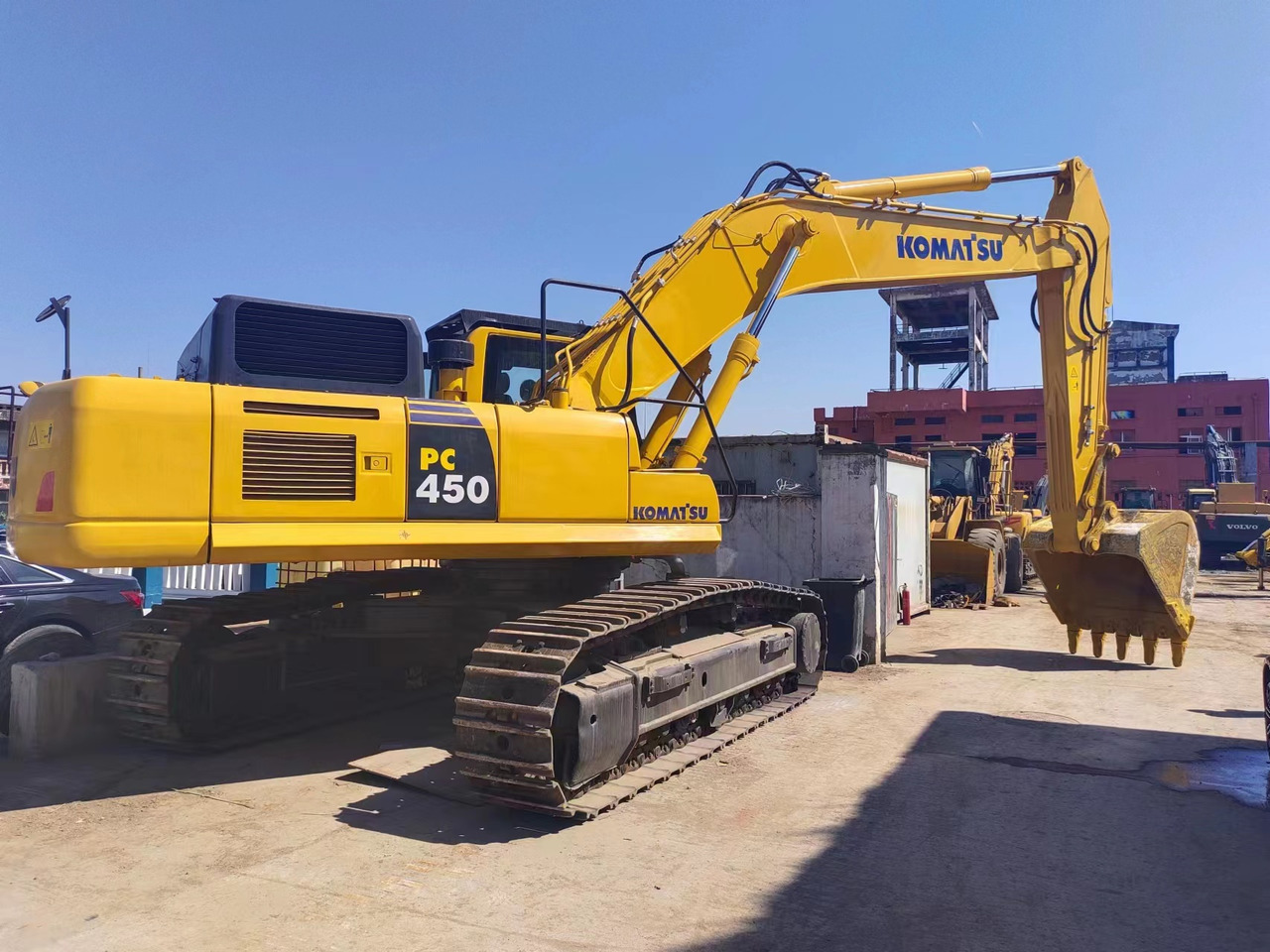 KOMATSU PC450-8 - 크롤러 굴삭기 : 사진 1 KOMATSU PC450-8 - 크롤러 굴삭기 : 사진 1