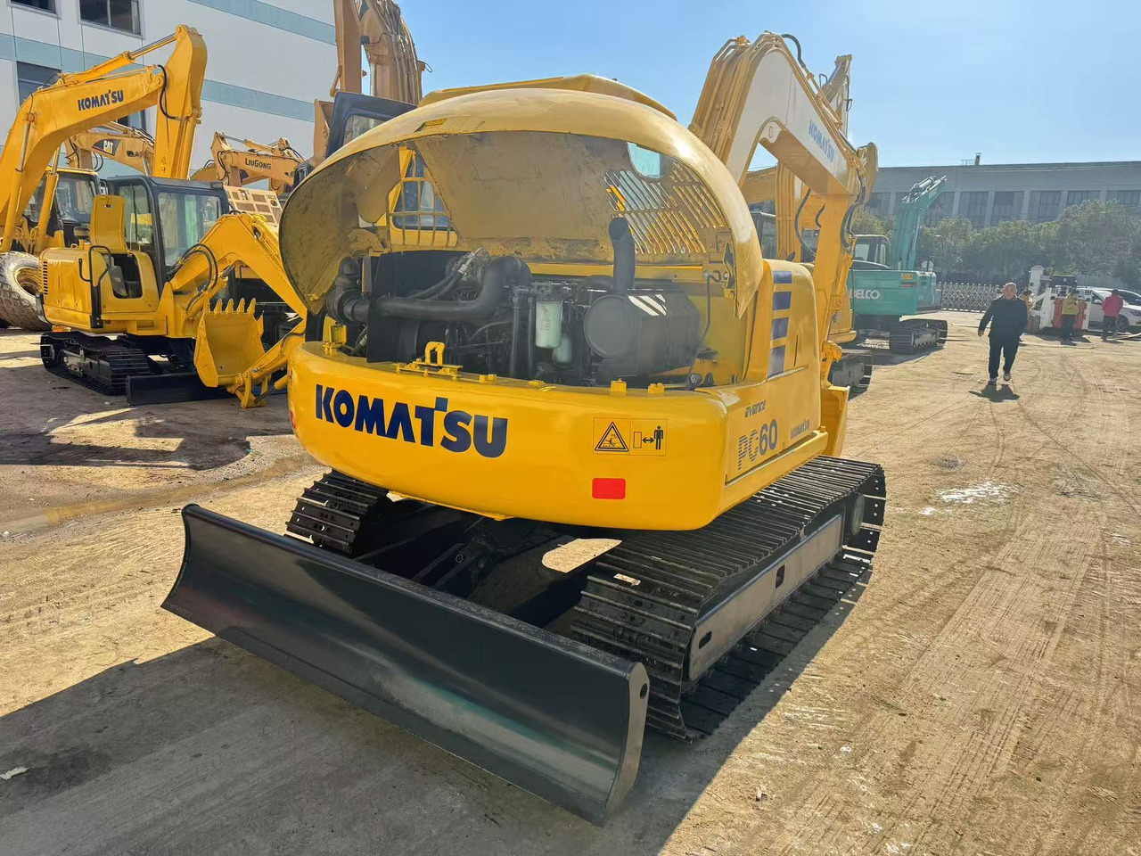 KOMATSU PC60-7 - 크롤러 굴삭기 : 사진 3 KOMATSU PC60-7 - 크롤러 굴삭기 : 사진 3