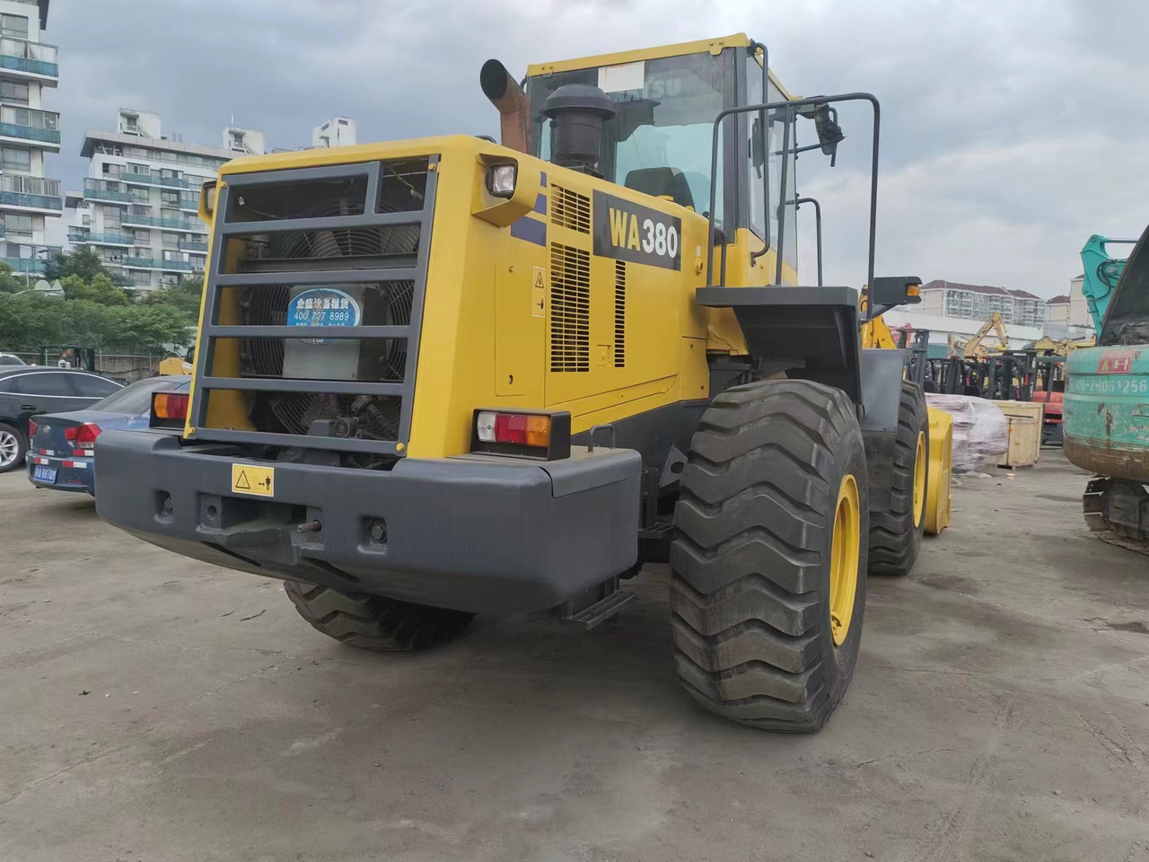 KOMATSU WA380-6 - 휠 로더 : 사진 3 KOMATSU WA380-6 - 휠 로더 : 사진 3
