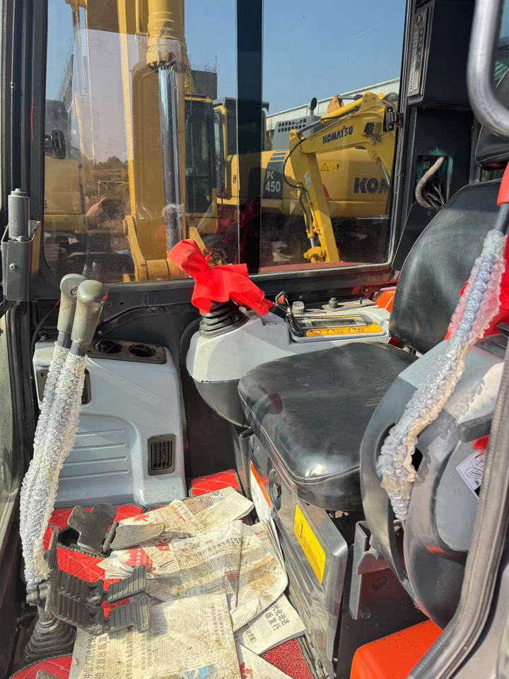 KUBOTA U55-4 - 미니 굴삭기 : 사진 3 KUBOTA U55-4 - 미니 굴삭기 : 사진 3