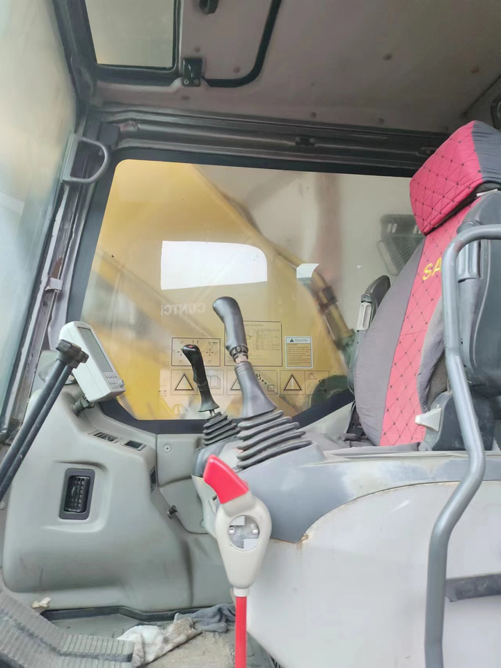 SANY SY215C-9 - 크롤러 굴삭기 : 사진 3 SANY SY215C-9 - 크롤러 굴삭기 : 사진 3