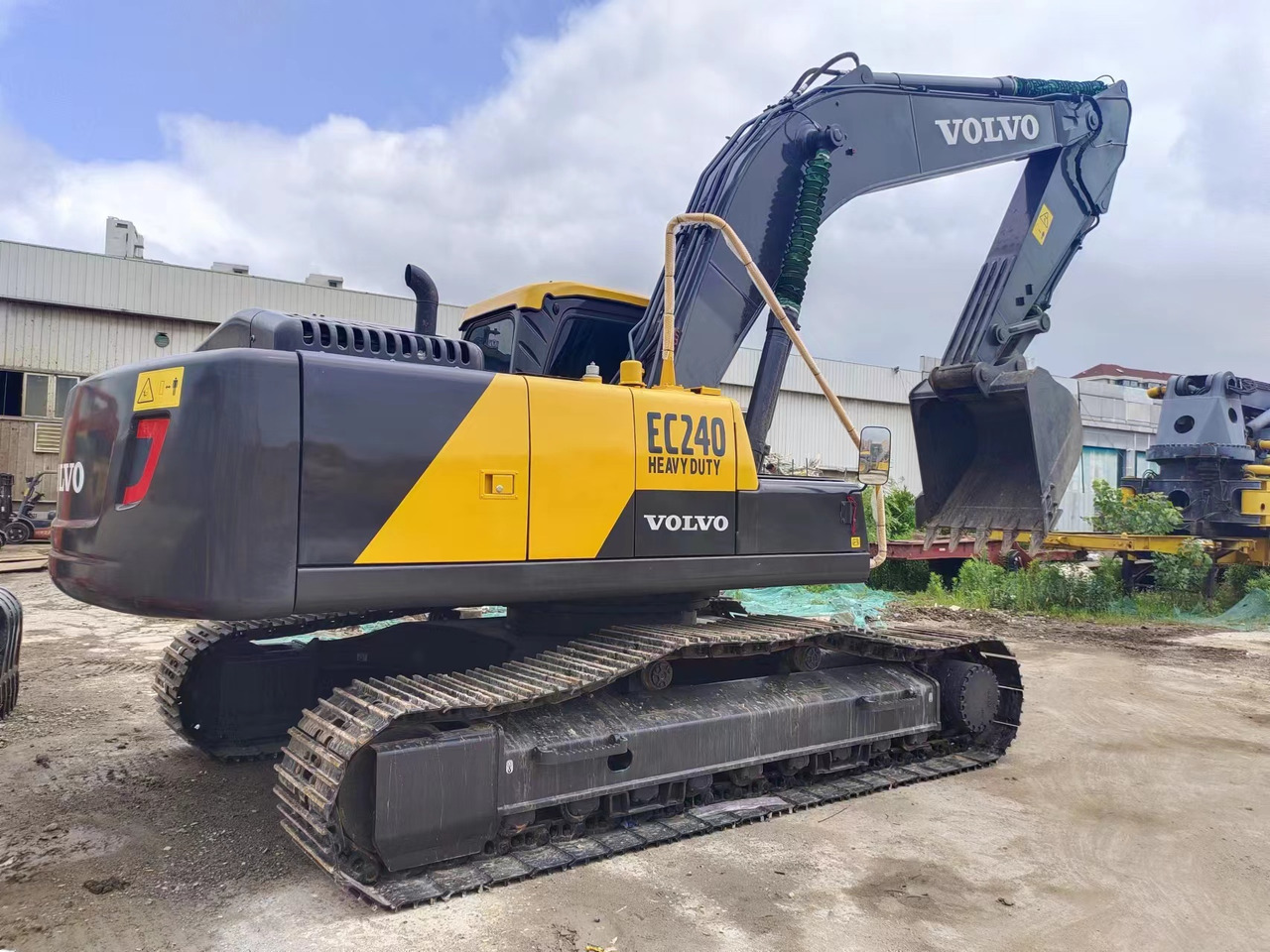 VOLVO EC240 - 크롤러 굴삭기 : 사진 2 VOLVO EC240 - 크롤러 굴삭기 : 사진 2