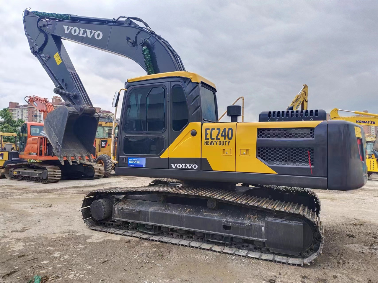 VOLVO EC240 - 크롤러 굴삭기 : 사진 1 VOLVO EC240 - 크롤러 굴삭기 : 사진 1