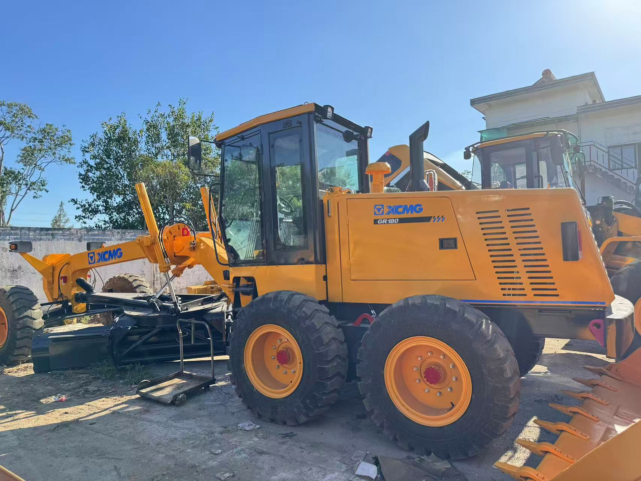 XCMG GR180 - 그레이더 : 사진 4 XCMG GR180 - 그레이더 : 사진 4