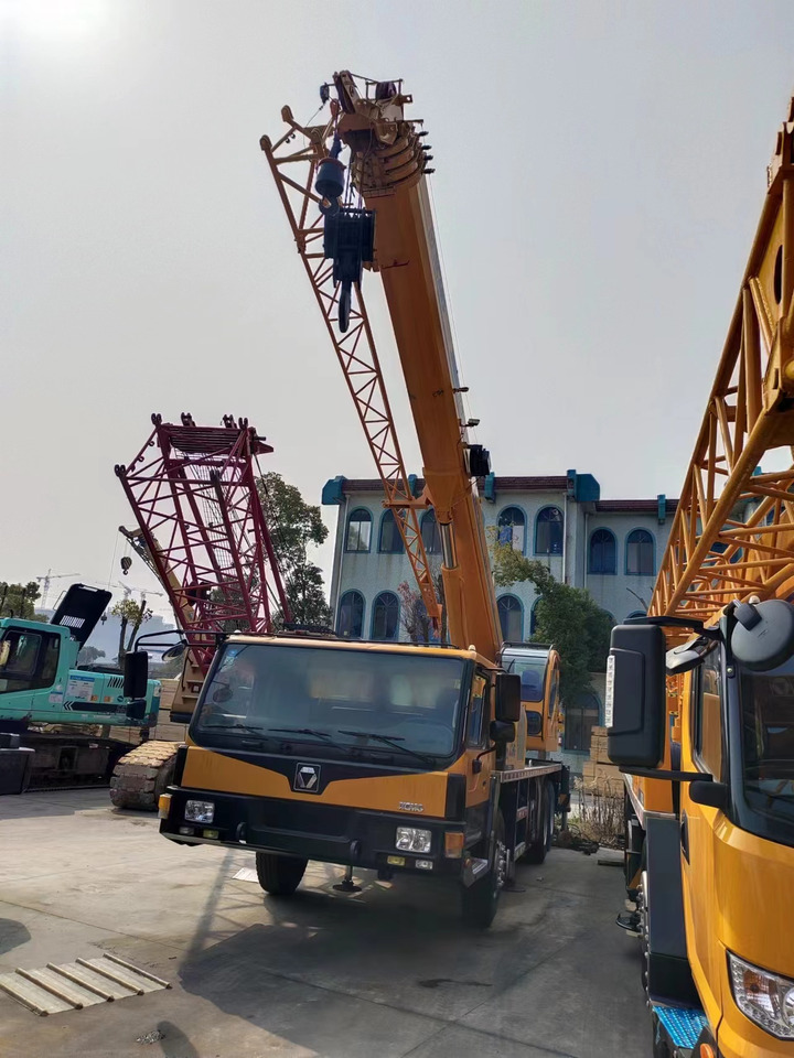 XCMG QY25K - 모바일 크레인 : 사진 3 XCMG QY25K - 모바일 크레인 : 사진 3