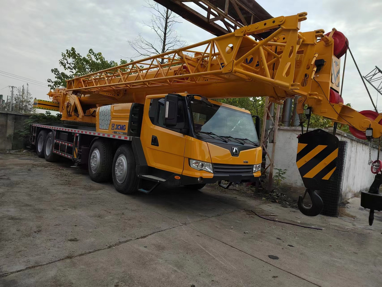 XCMG QY70K - 모바일 크레인 : 사진 2 XCMG QY70K - 모바일 크레인 : 사진 2