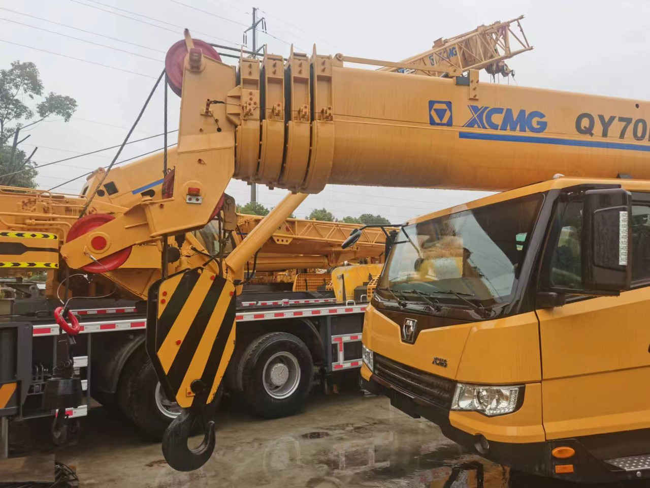 XCMG QY70K - 모바일 크레인 : 사진 2 XCMG QY70K - 모바일 크레인 : 사진 2