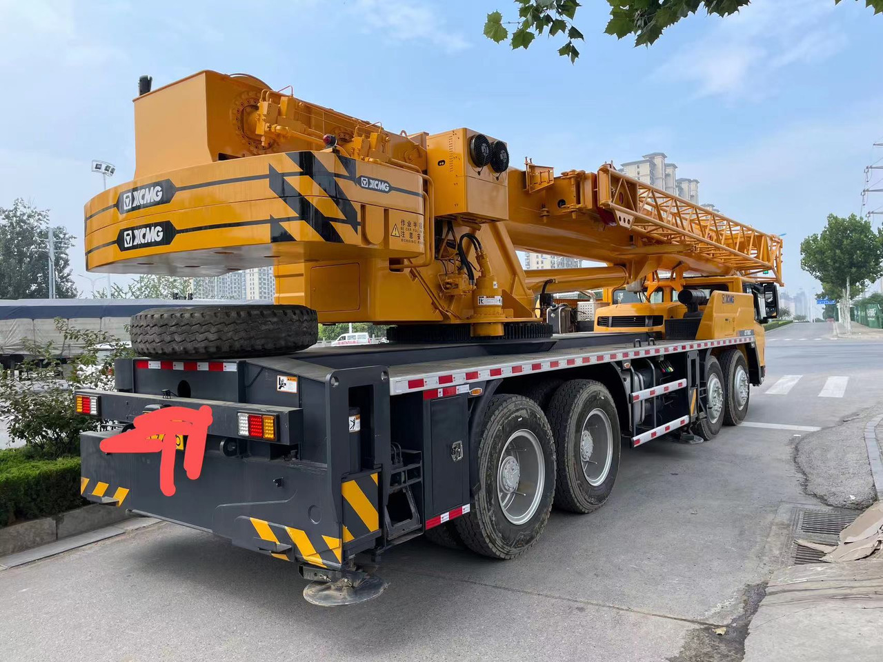 XCMG QY70K - 모바일 크레인 : 사진 2 XCMG QY70K - 모바일 크레인 : 사진 2