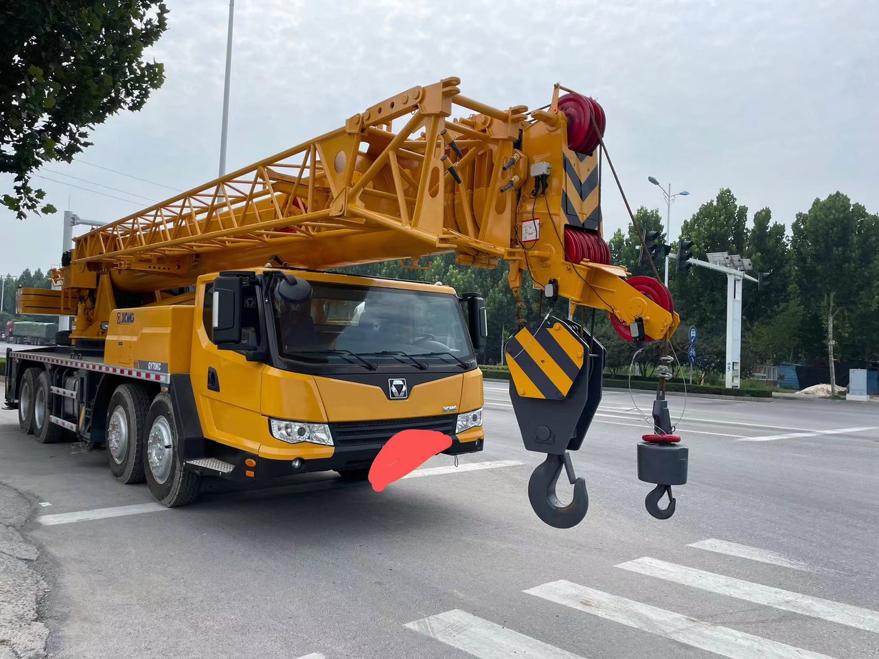 XCMG QY70K - 모바일 크레인 : 사진 1 XCMG QY70K - 모바일 크레인 : 사진 1