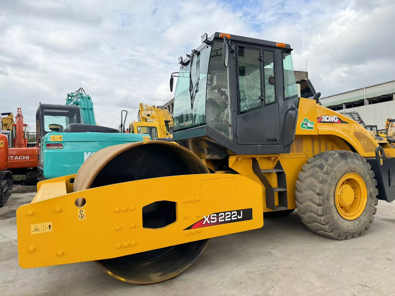 XCMG XS222J - 압축기 : 사진 2 XCMG XS222J - 압축기 : 사진 2