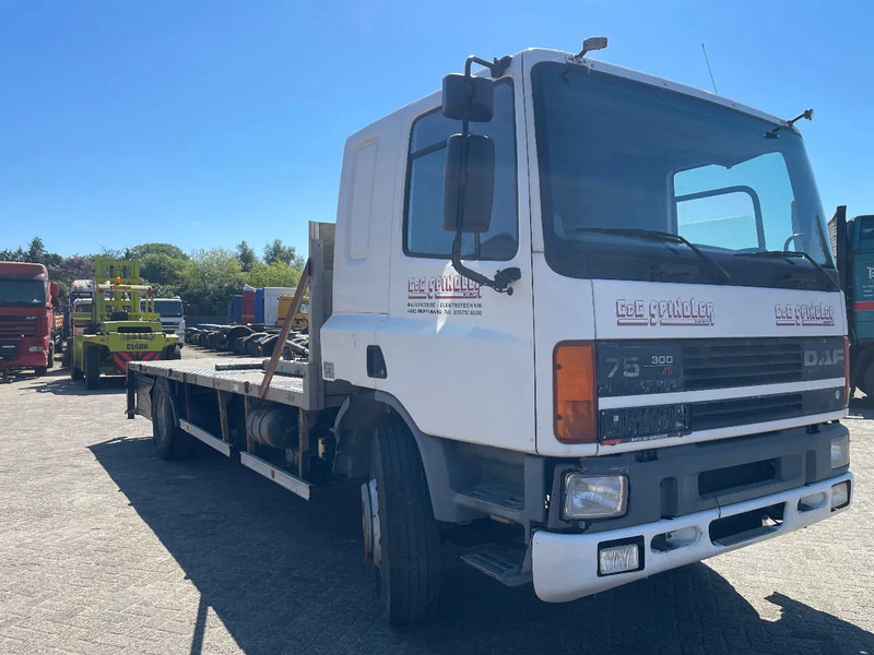 DAF 75.300 FLATBED TRUCK - 드롭사이드/ 플랫베드 트럭 : 사진 1 DAF 75.300 FLATBED TRUCK - 드롭사이드/ 플랫베드 트럭 : 사진 1