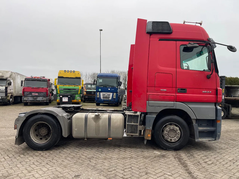 Mercedes-Benz Actros 1844 3 pedals - 트랙터 유닛 : 사진 4 Mercedes-Benz Actros 1844 3 pedals - 트랙터 유닛 : 사진 4