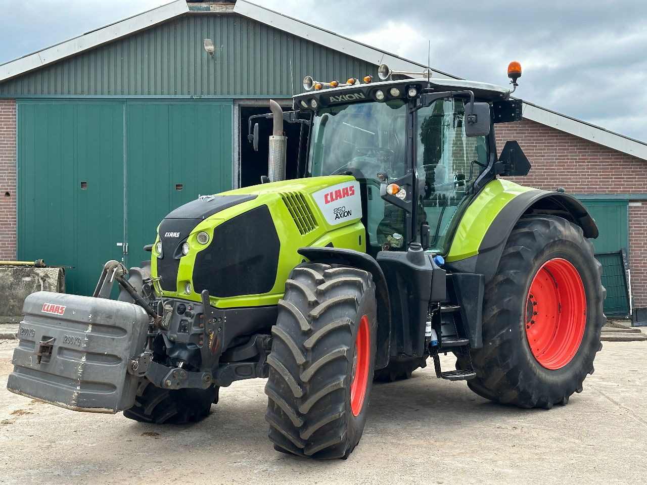 Claas Axion 850 Cmatic - 장궤형 트랙터 : 사진 2 Claas Axion 850 Cmatic - 장궤형 트랙터 : 사진 2