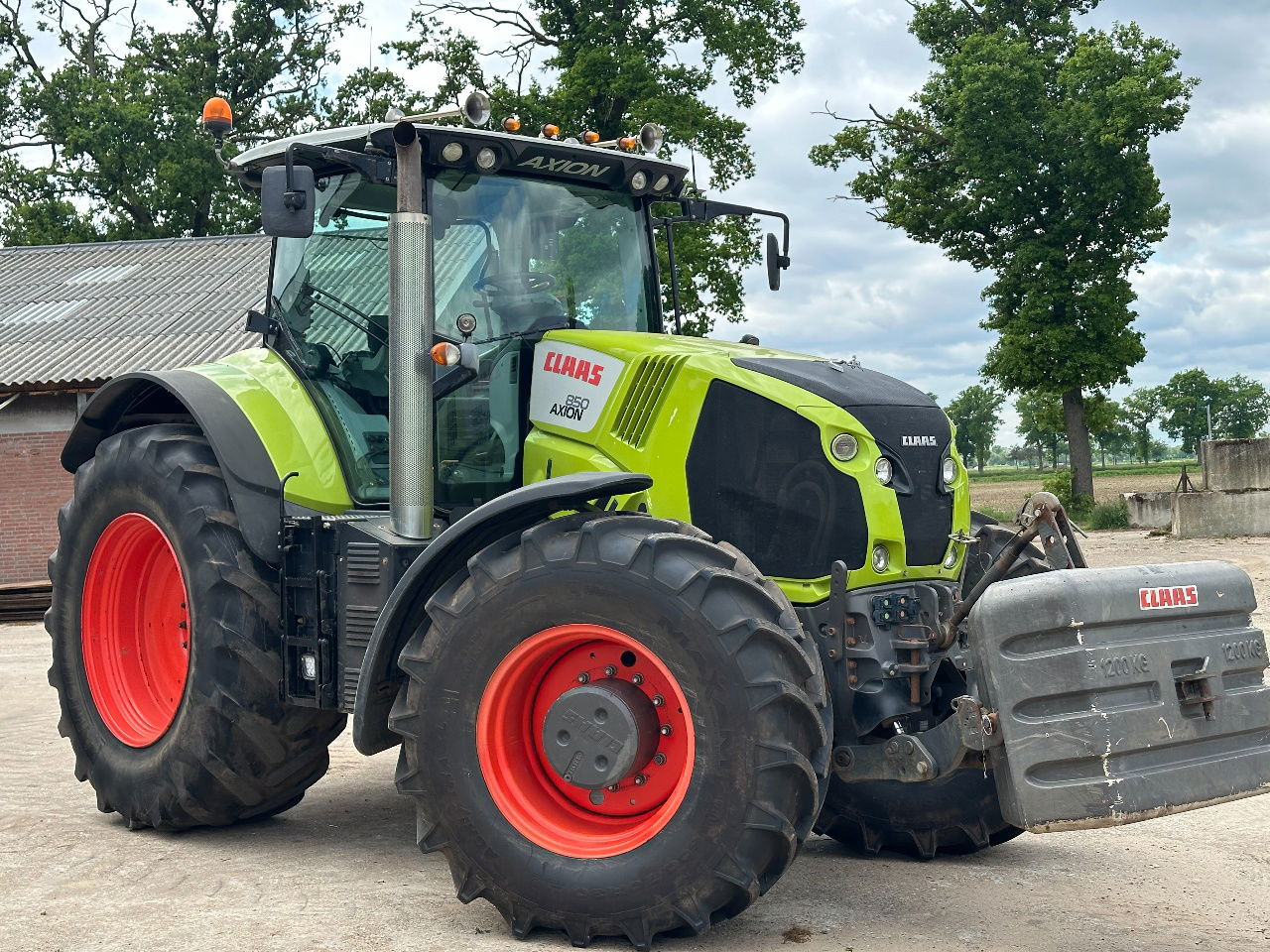 Claas Axion 850 Cmatic - 장궤형 트랙터 : 사진 4 Claas Axion 850 Cmatic - 장궤형 트랙터 : 사진 4