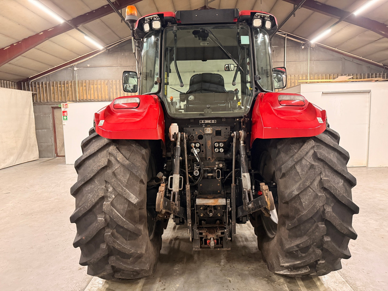 CASE IH 115 U Pro - 장궤형 트랙터 : 사진 3 CASE IH 115 U Pro - 장궤형 트랙터 : 사진 3