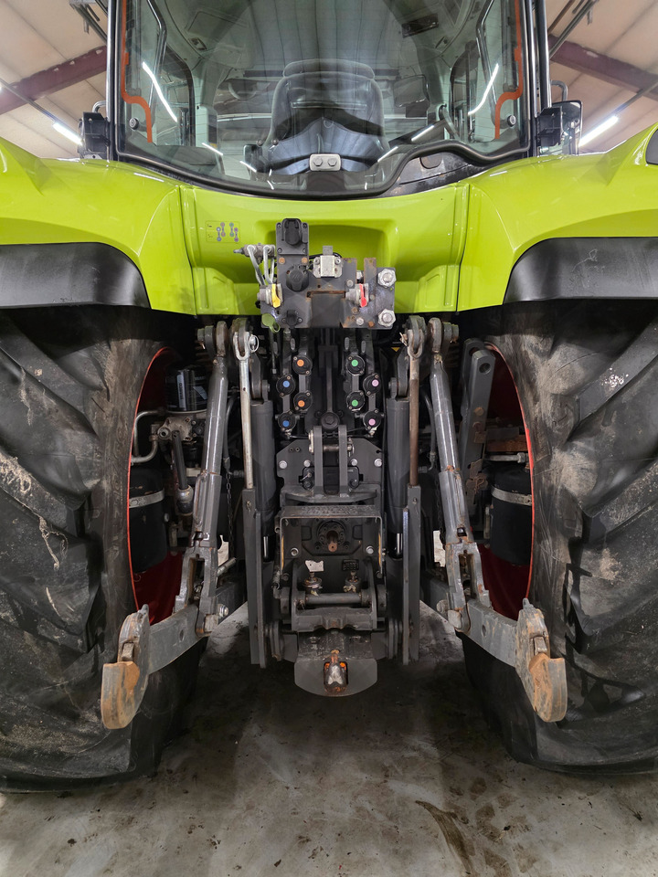 CLAAS Arion 660 C-Matic - 장궤형 트랙터 : 사진 4 CLAAS Arion 660 C-Matic - 장궤형 트랙터 : 사진 4