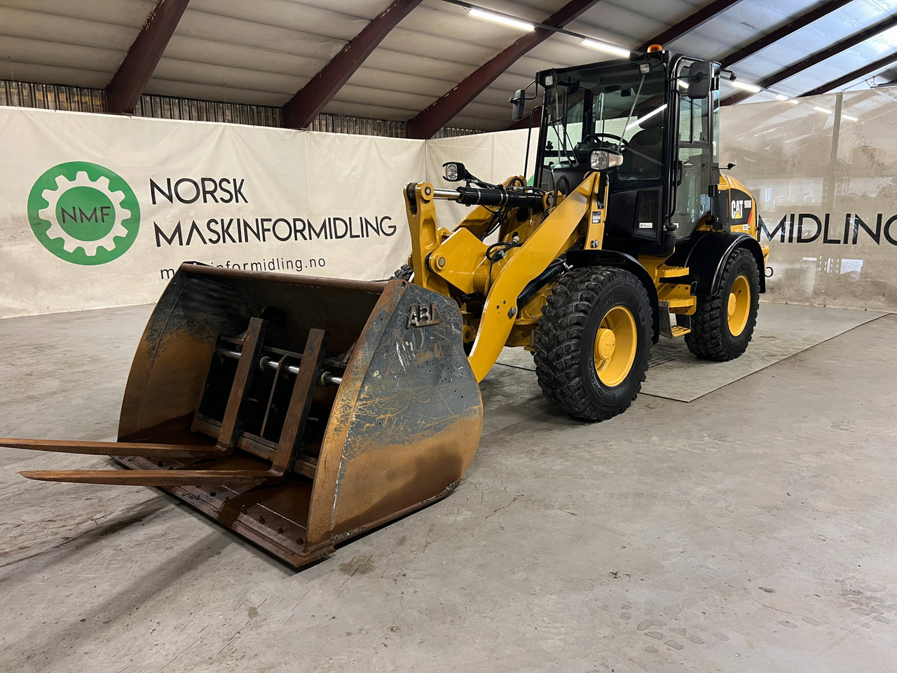 Cat 908M - 휠 로더 : 사진 3 Cat 908M - 휠 로더 : 사진 3