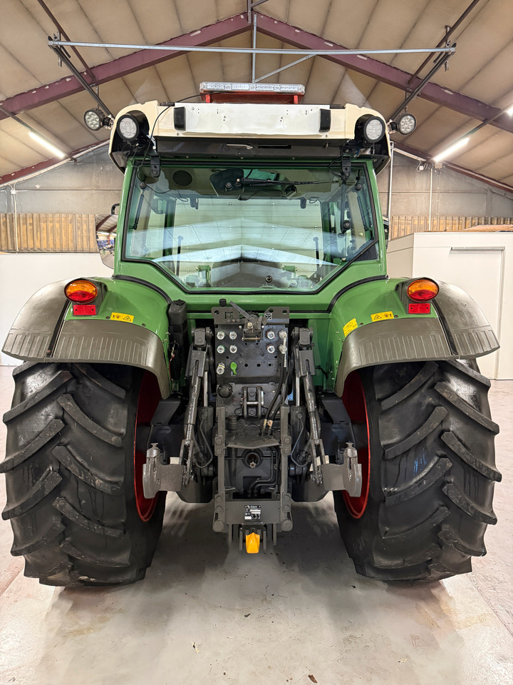 Fendt 211 Vario TMS - 장궤형 트랙터 : 사진 4 Fendt 211 Vario TMS - 장궤형 트랙터 : 사진 4