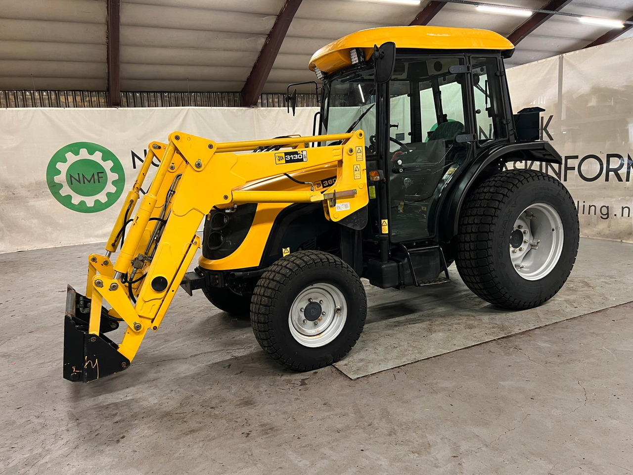 JCB 360 - 장궤형 트랙터 : 사진 2 JCB 360 - 장궤형 트랙터 : 사진 2