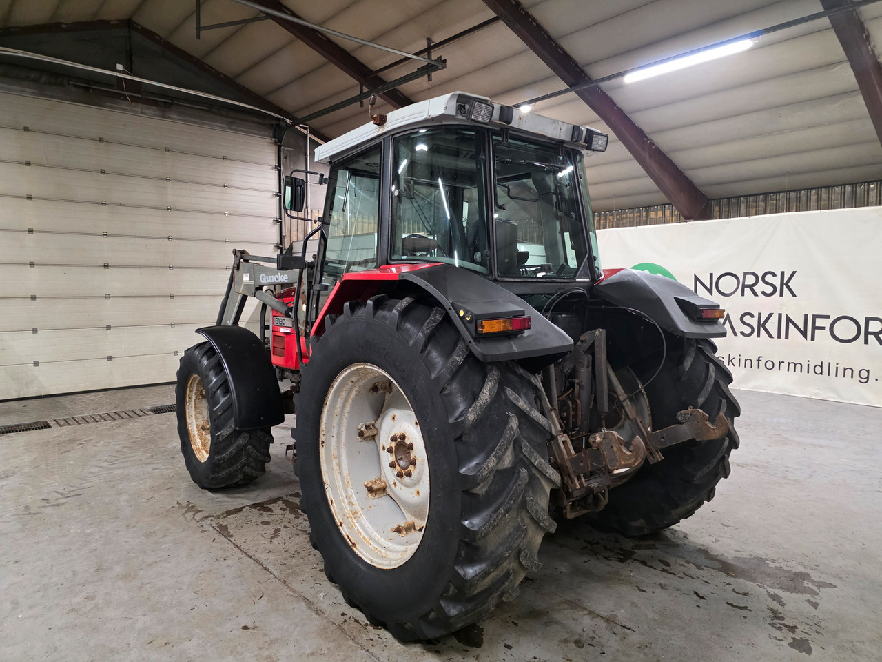 Massey Ferguson 6180 - 장궤형 트랙터 : 사진 3 Massey Ferguson 6180 - 장궤형 트랙터 : 사진 3