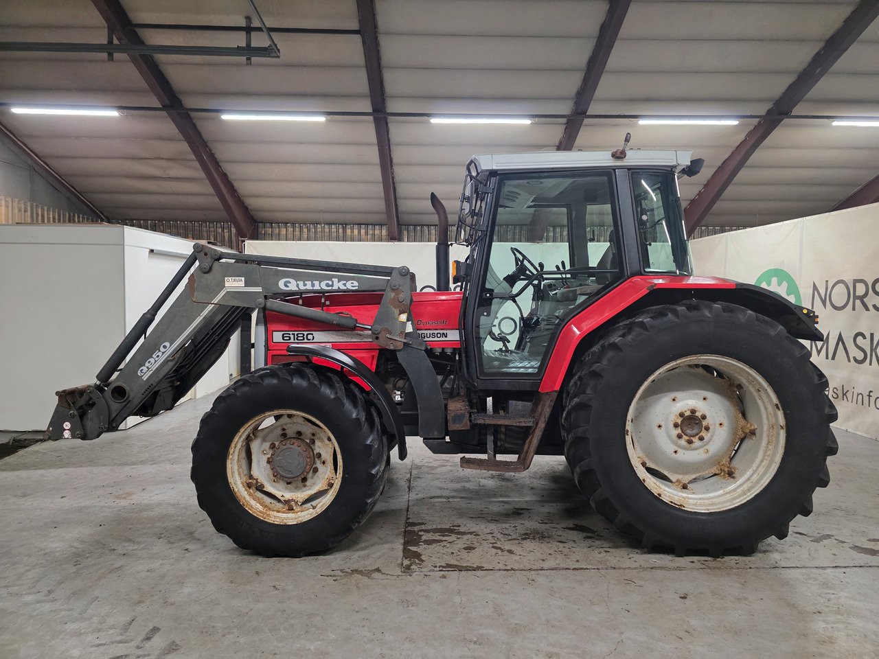 Massey Ferguson 6180 - 장궤형 트랙터 : 사진 2 Massey Ferguson 6180 - 장궤형 트랙터 : 사진 2
