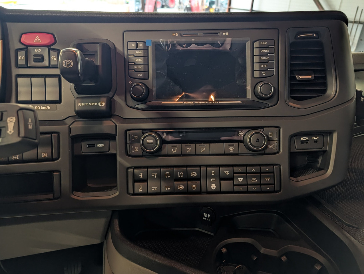 드롭사이드/ 플랫베드 트럭, 크레인 트럭 Scania G420 6x2 med HIAB 232-E5 Hipro og MCE påbygg : 사진 20 드롭사이드/ 플랫베드 트럭, 크레인 트럭 Scania G420 6x2 med HIAB 232-E5 Hipro og MCE påbygg : 사진 20