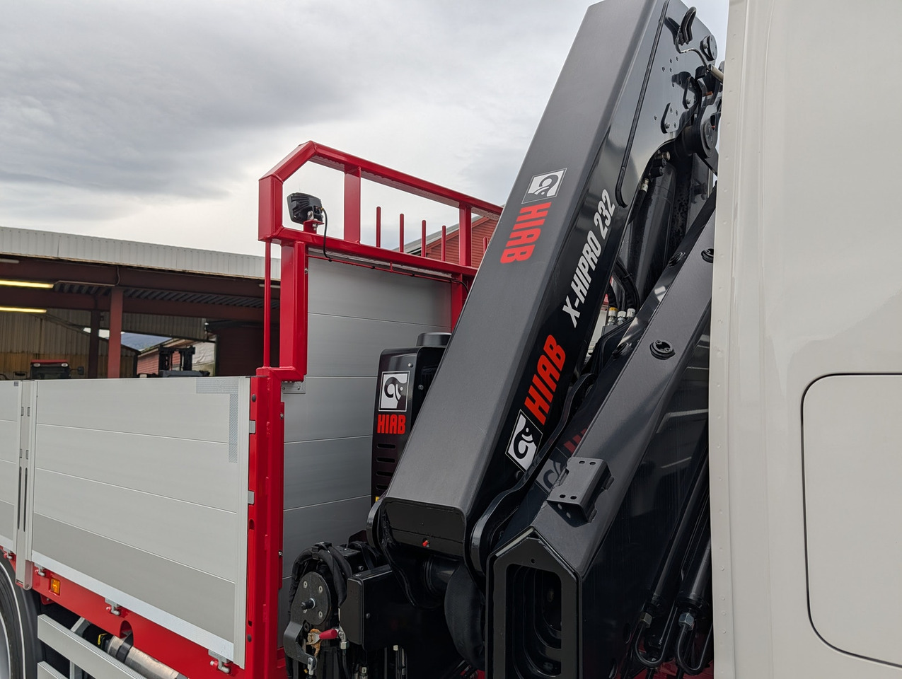 드롭사이드/ 플랫베드 트럭, 크레인 트럭 Scania G420 6x2 med HIAB 232-E5 Hipro og MCE påbygg : 사진 14 드롭사이드/ 플랫베드 트럭, 크레인 트럭 Scania G420 6x2 med HIAB 232-E5 Hipro og MCE påbygg : 사진 14