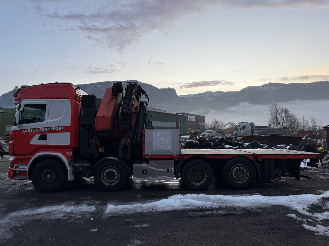Scania R560 - 크레인 트럭, 드롭사이드/ 플랫베드 트럭 : 사진 3 Scania R560 - 크레인 트럭, 드롭사이드/ 플랫베드 트럭 : 사진 3