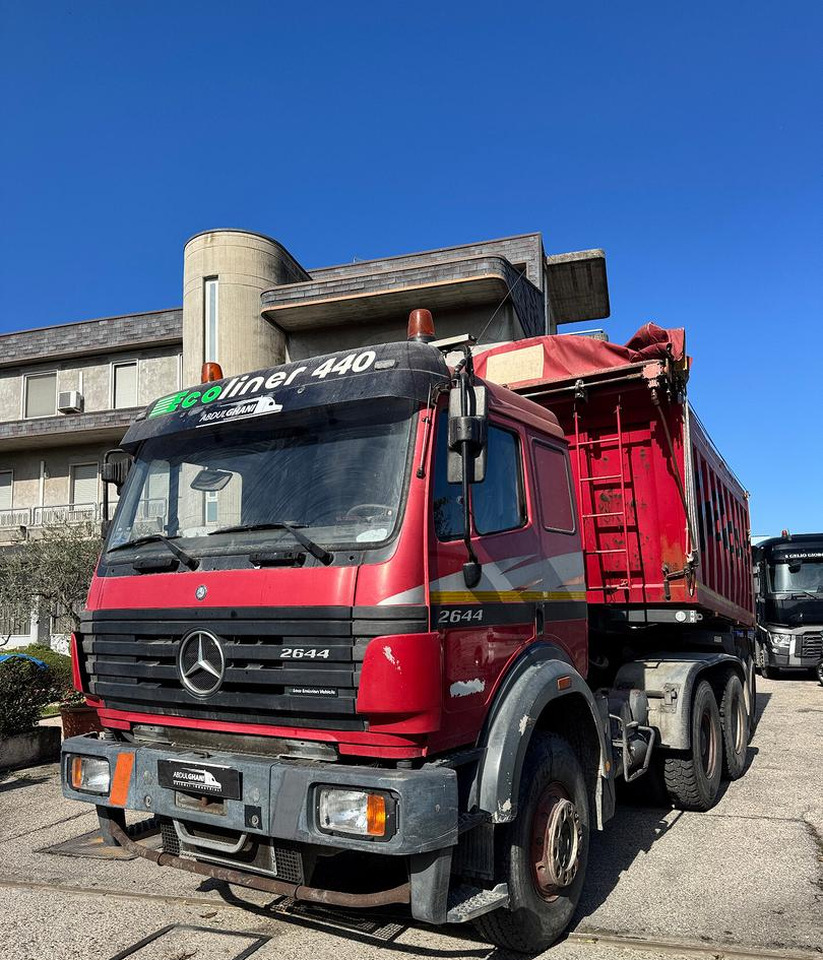 Mercedes Benz SK 2644 ( 6X4 ) V8 - 덤프트럭 : 사진 2 Mercedes Benz SK 2644 ( 6X4 ) V8 - 덤프트럭 : 사진 2