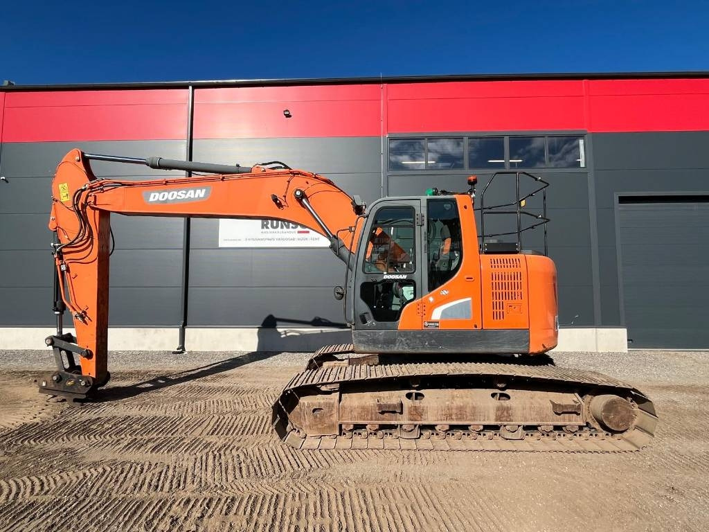 Doosan DX 235 LCR-5 - 크롤러 굴삭기 : 사진 1 Doosan DX 235 LCR-5 - 크롤러 굴삭기 : 사진 1