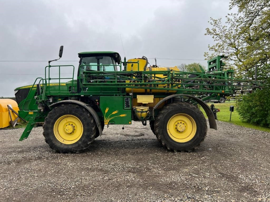 John Deere R4040i - 자주 동력 스프레이 : 사진 5 John Deere R4040i - 자주 동력 스프레이 : 사진 5