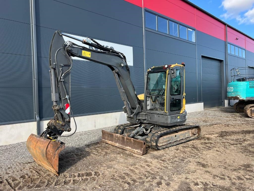 Volvo ECR 58 D - 미니 굴삭기 : 사진 1 Volvo ECR 58 D - 미니 굴삭기 : 사진 1