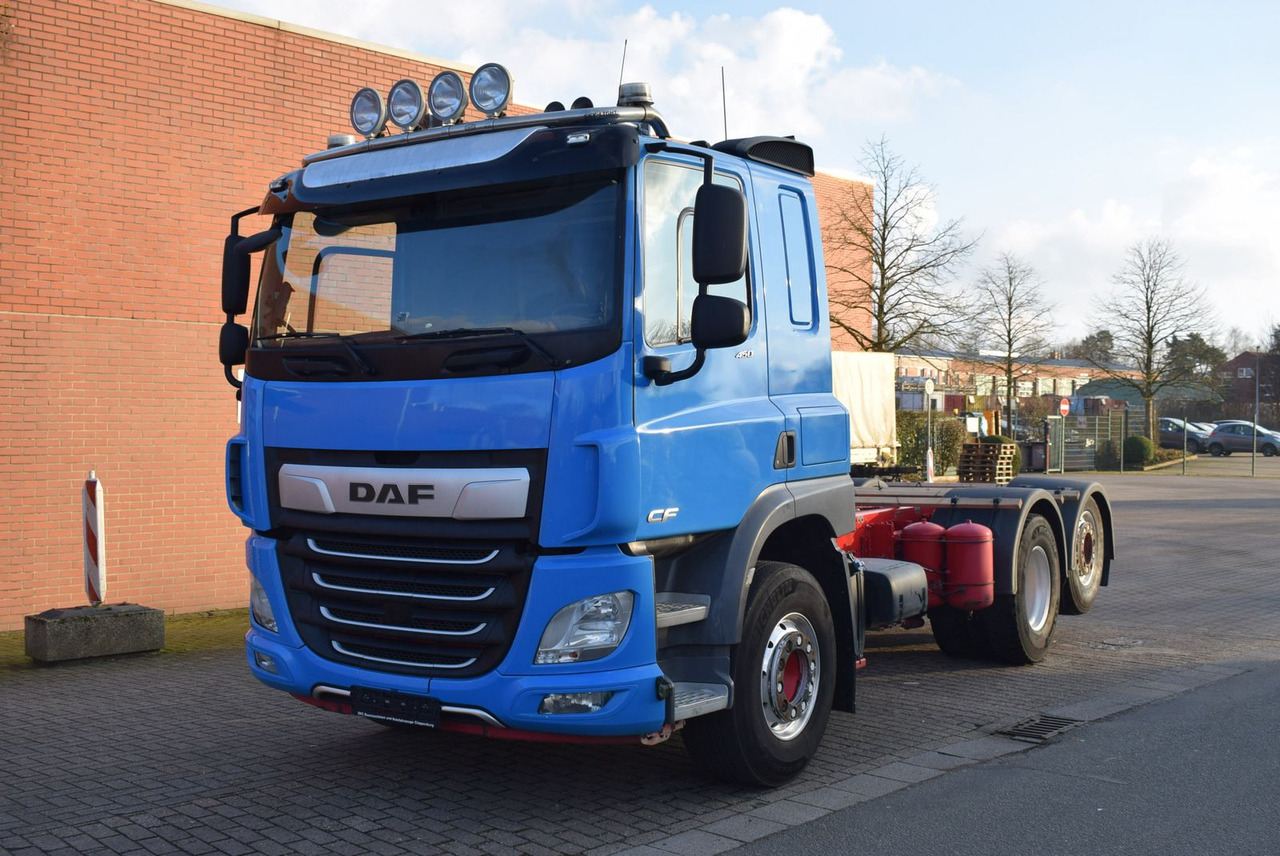 DAF CF 450 6x2 Fahrgestell Klima Navi Lift Retarder - 캡 새시 트럭 : 사진 1 DAF CF 450 6x2 Fahrgestell Klima Navi Lift Retarder - 캡 새시 트럭 : 사진 1