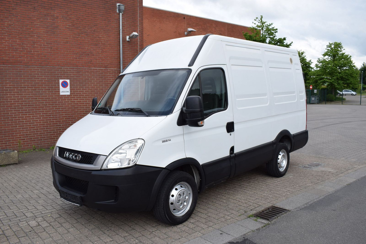 Iveco Daily 35 S 14L2H2 AHK Regale Standheizung - 패널 밴 : 사진 1 Iveco Daily 35 S 14L2H2 AHK Regale Standheizung - 패널 밴 : 사진 1