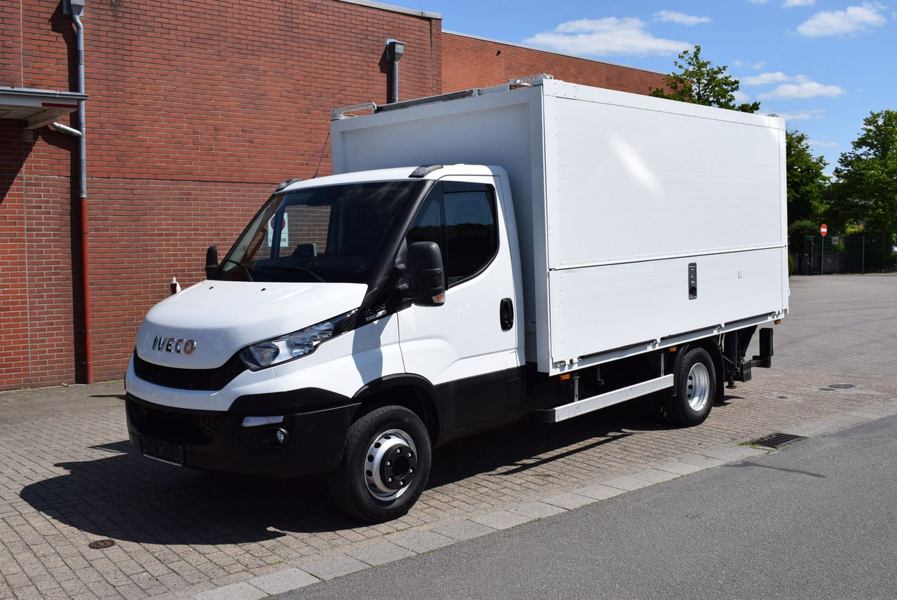 Iveco Daily 70 C 18 Schwenkwand Automatik LBW 1500KG - 음료 트럭 : 사진 2 Iveco Daily 70 C 18 Schwenkwand Automatik LBW 1500KG - 음료 트럭 : 사진 2