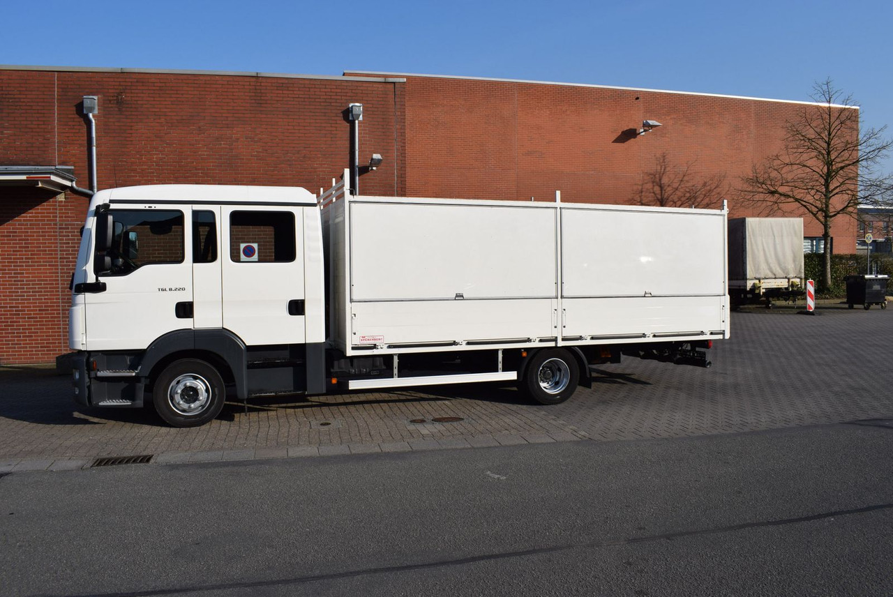 MAN TGL 8.220 DOKA 6-Sitzer 2X AHK Klima - 플랫베드 밴, 콤비 밴 : 사진 3 MAN TGL 8.220 DOKA 6-Sitzer 2X AHK Klima - 플랫베드 밴, 콤비 밴 : 사진 3