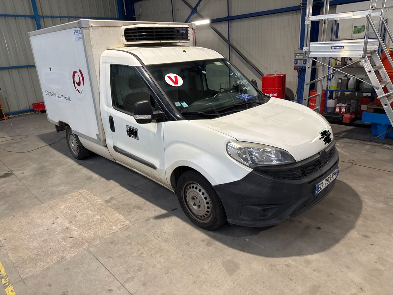 FIAT DOBLO KONTENER CHŁODNIA NR 854 - 냉동 밴 : 사진 1 FIAT DOBLO KONTENER CHŁODNIA NR 854 - 냉동 밴 : 사진 1