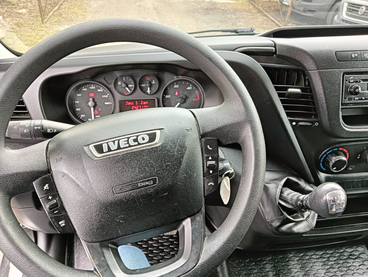 IVECO DAILY 35C14 WYWROTKA KIPER NR 820 - 덤프 밴 : 사진 3 IVECO DAILY 35C14 WYWROTKA KIPER NR 820 - 덤프 밴 : 사진 3
