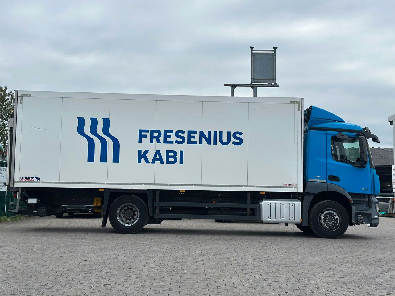 박스 트럭 Mercedes-Benz Antos 1830+Isolierkoffer : 사진 18 박스 트럭 Mercedes-Benz Antos 1830+Isolierkoffer : 사진 18