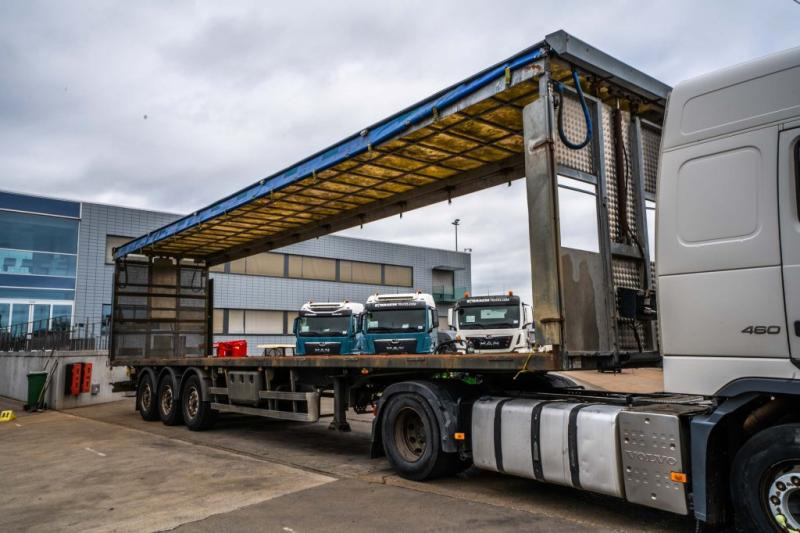 Lecitrailer VOLAILLE/GEFLÛGEL/POULTRY+TOIT REHAUSSABLE ( chariot embarquer ) - 세미 트레일러 : 사진 2 Lecitrailer VOLAILLE/GEFLÛGEL/POULTRY+TOIT REHAUSSABLE ( chariot embarquer ) - 세미 트레일러 : 사진 2