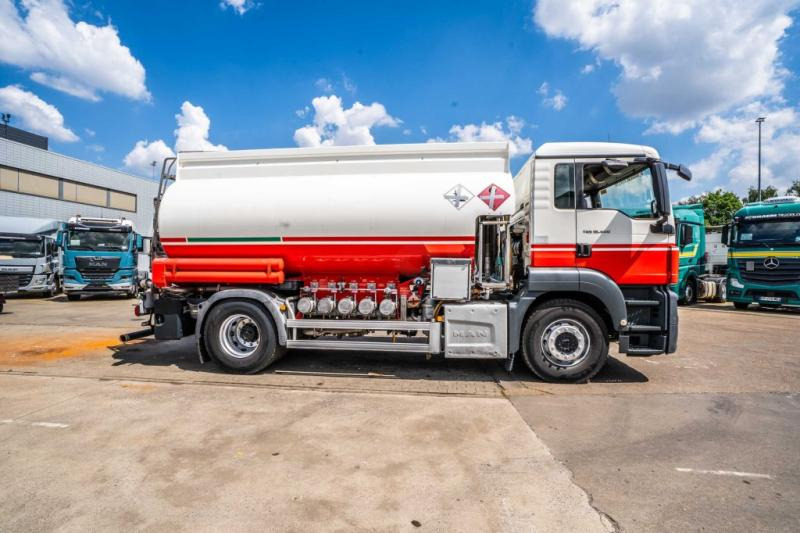 MAN TGS 18.400 // CUVE ALU MAGYAR 13.500L + 5 COMP - 유조트럭 : 사진 3 MAN TGS 18.400 // CUVE ALU MAGYAR 13.500L + 5 COMP - 유조트럭 : 사진 3