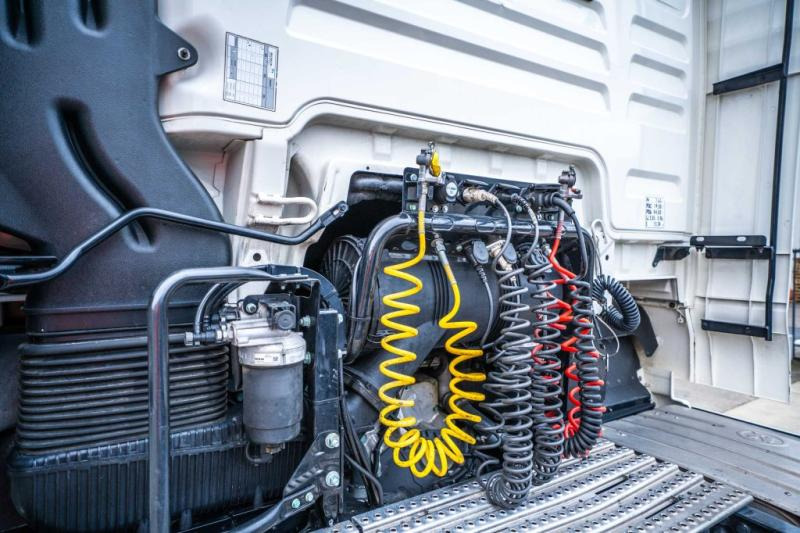 트랙터 유닛 MAN TGX 18.470 XLX + INTARDER : 사진 9