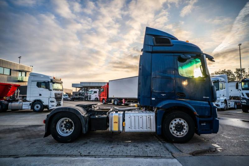 Mercedes ACTROS 1846 LS + HYDR. - 트랙터 유닛 : 사진 3 Mercedes ACTROS 1846 LS + HYDR. - 트랙터 유닛 : 사진 3